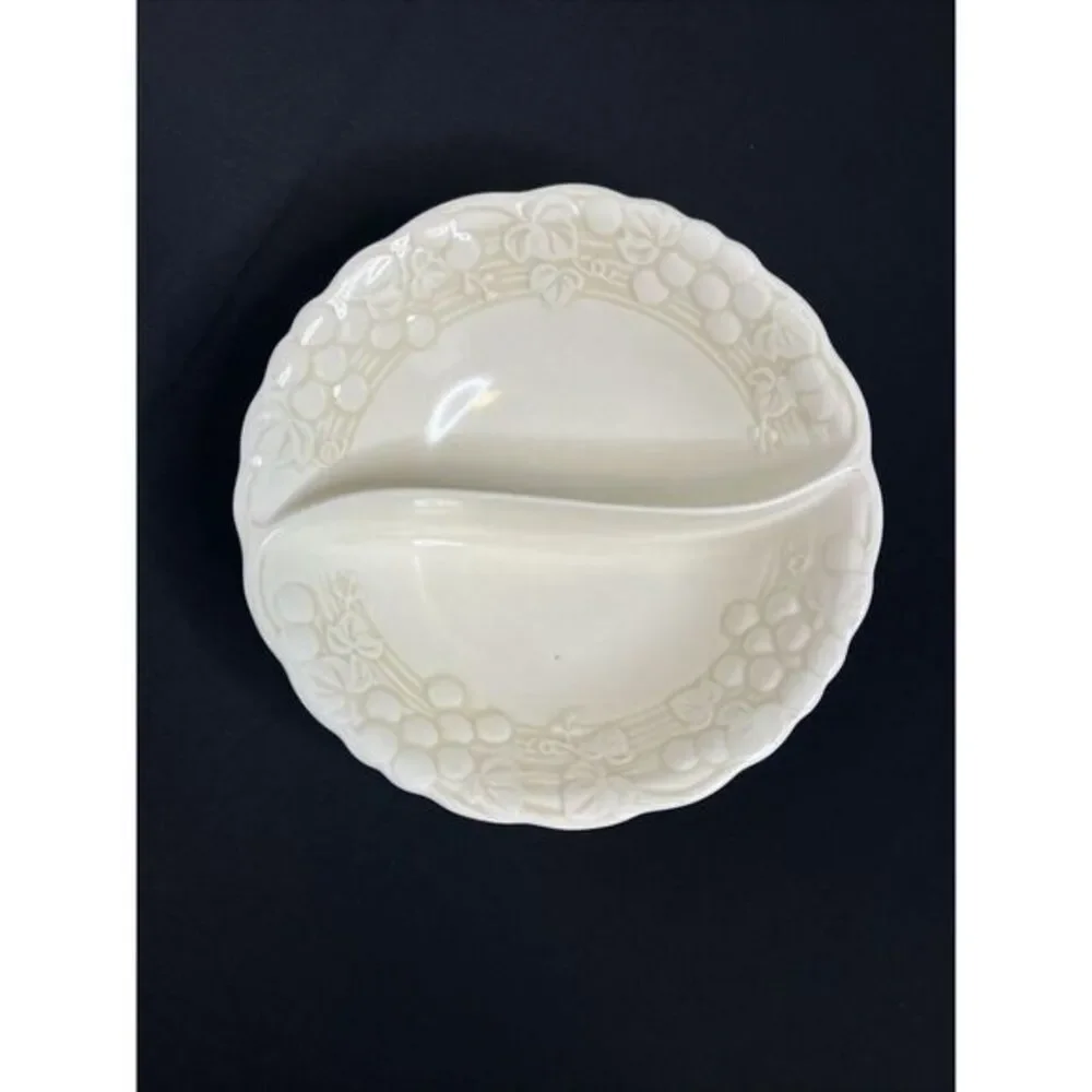 Metlox Poppytrail USA ANTIQUE GRAPE Round Divided Vegetable Bowl‎